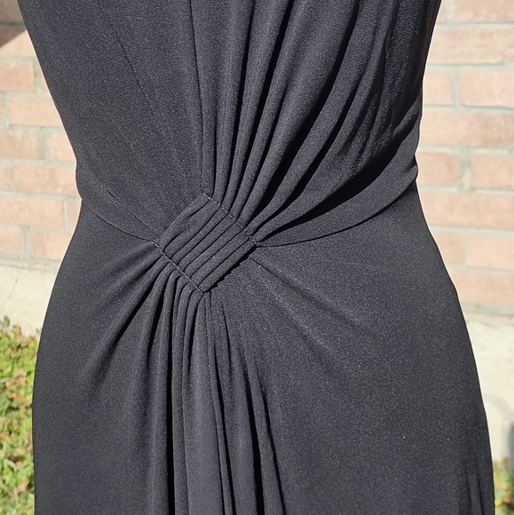 Carmen Marc Valvo slinky little black dress - Picture 5 of 6